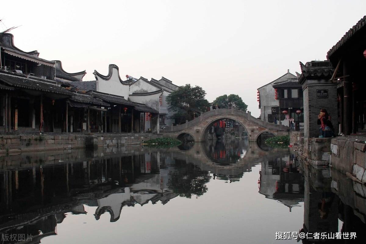 恩比德：我尊重约基奇所做的一切，明天只是76人vs掘金